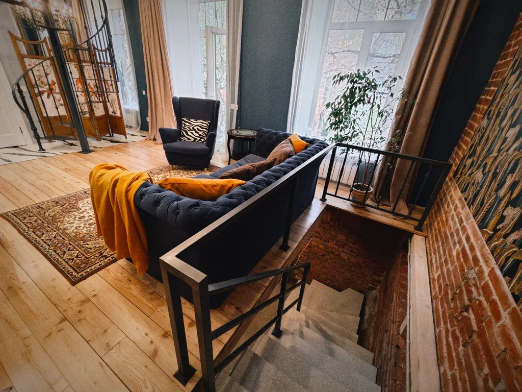 Апартамент винтаж со своим двориком в центре