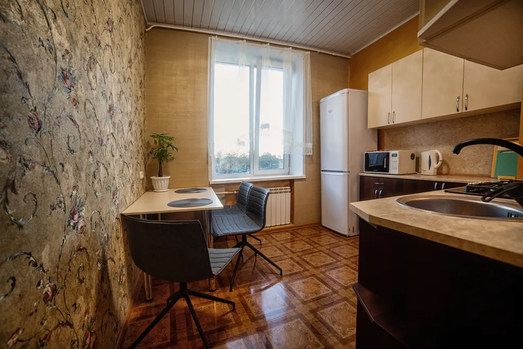 Трёхкомнатная квартира в самом центре города Смоленск — аренда посуточно в Смоленск