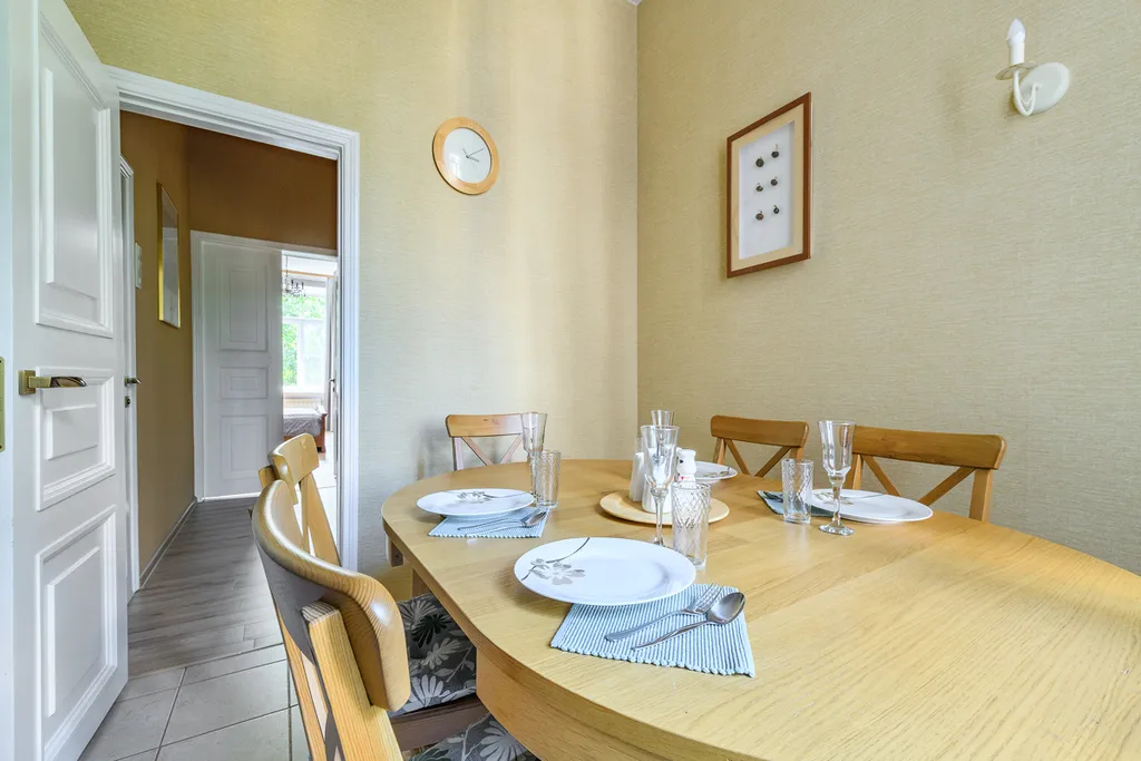 Роскошная квартира с балконом и парковкой рядом с Петропавловкой