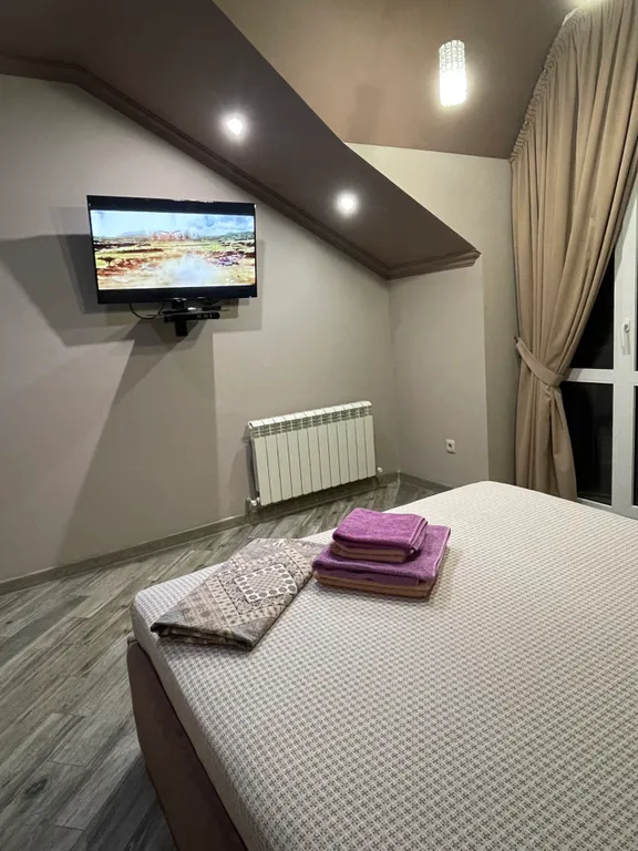 Квартира с видом на горы, в центре города