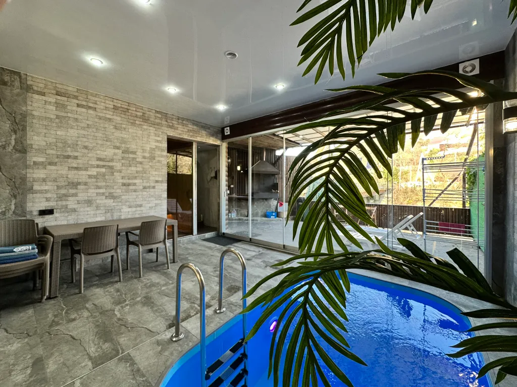 Коттедж Домик у реки — аренда посуточно в Кудепста