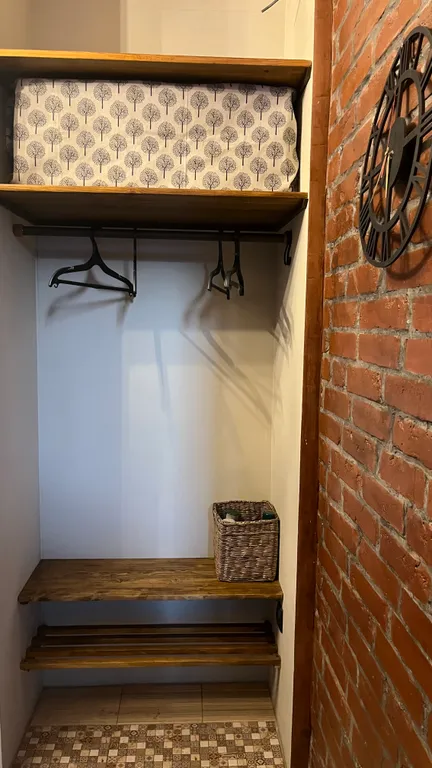 Евротрешка с нестандартной планировкой в центре города