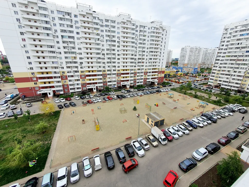 Квартира Квартира с отдельной спальней и балконом — Краснодар