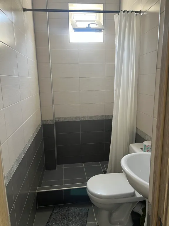 Этаж под ключ двухкомнатный с отдельным входом со своей терассой