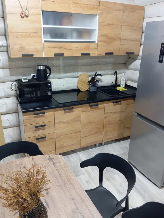 Меличуярви дом из бревна с сауной на берегу озера у самого леса