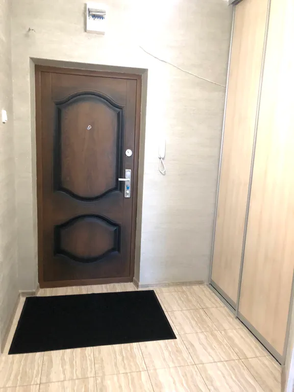 Большая парковка Рядом магазины, остановка, диагностический центр