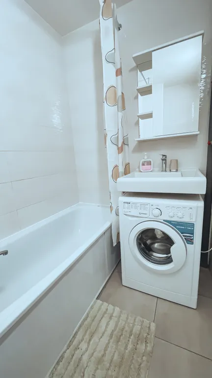 Новые 2-комнатные апартаменты рядом с ТРЦ Планета