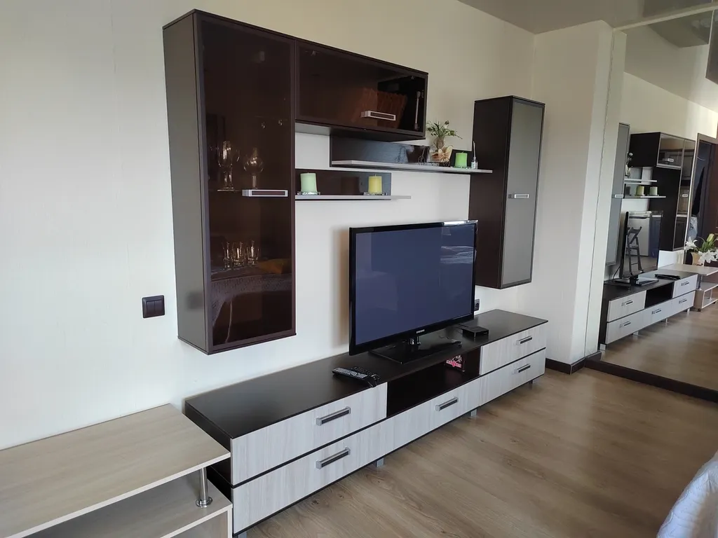 Уютная большая квартира рядом с аэропортом Кольцово с кондиционером