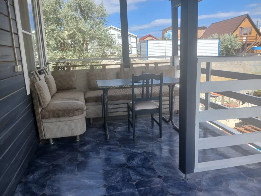 Домик на берегу моря