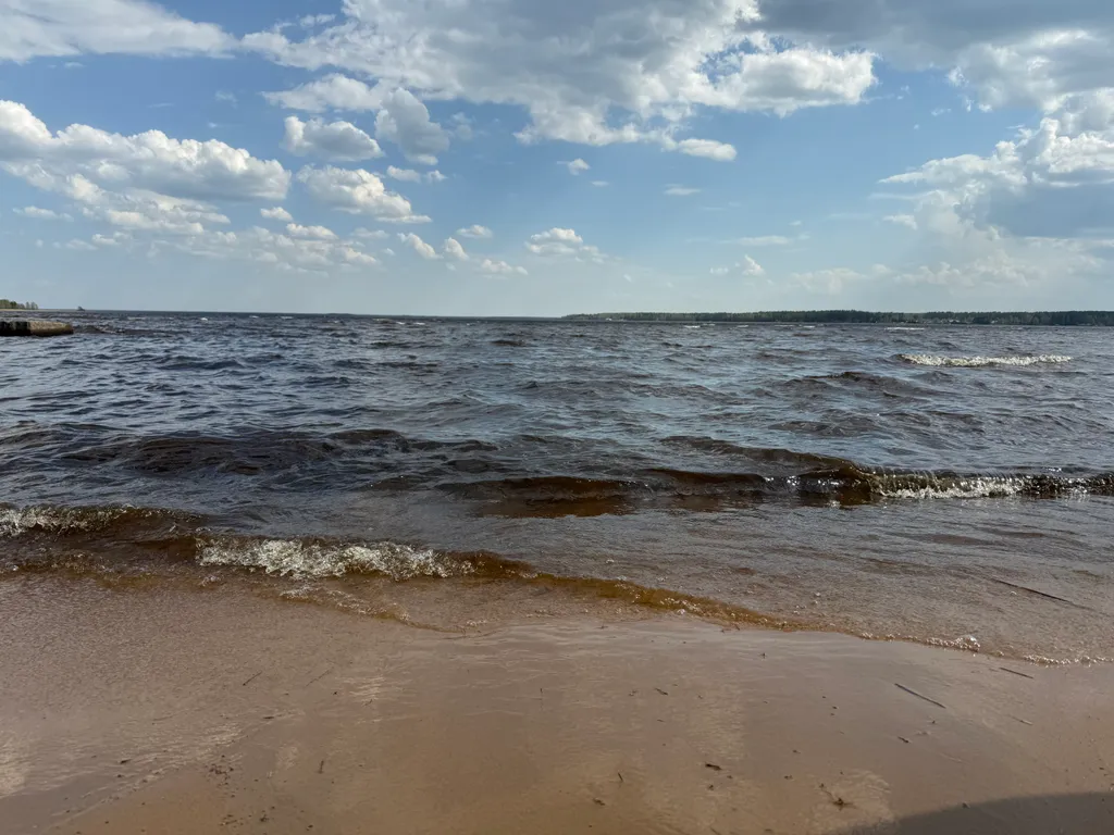 Коттедж 3-комнатный Дом — Деревянное