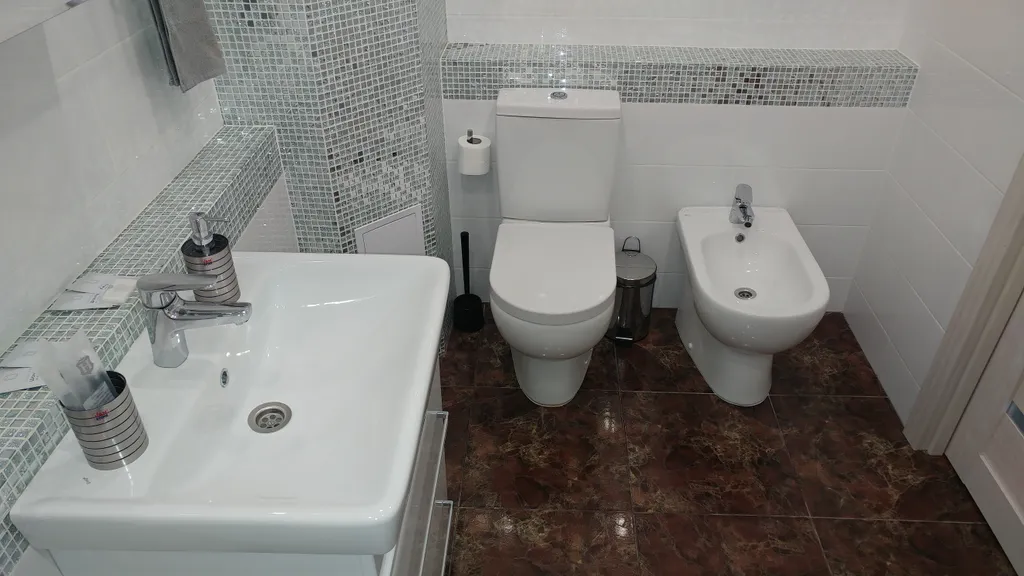 Евродвушка с камином и джакузи около увауга