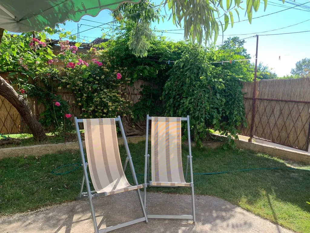 Квартира Часть дома с зеленым двориком на Косе у моря — аренда посуточно в Мирный