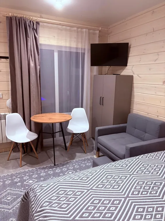 Квартира Уютная комната с террасой и видом на горы — аренда посуточно в Озёрное