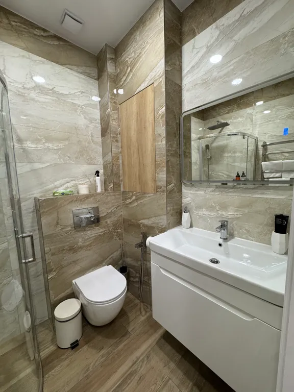 Стильные апартаменты с балконом