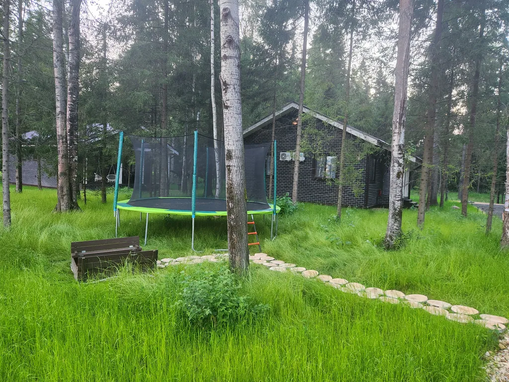 Коттедж в Forest house с сауной в лесу