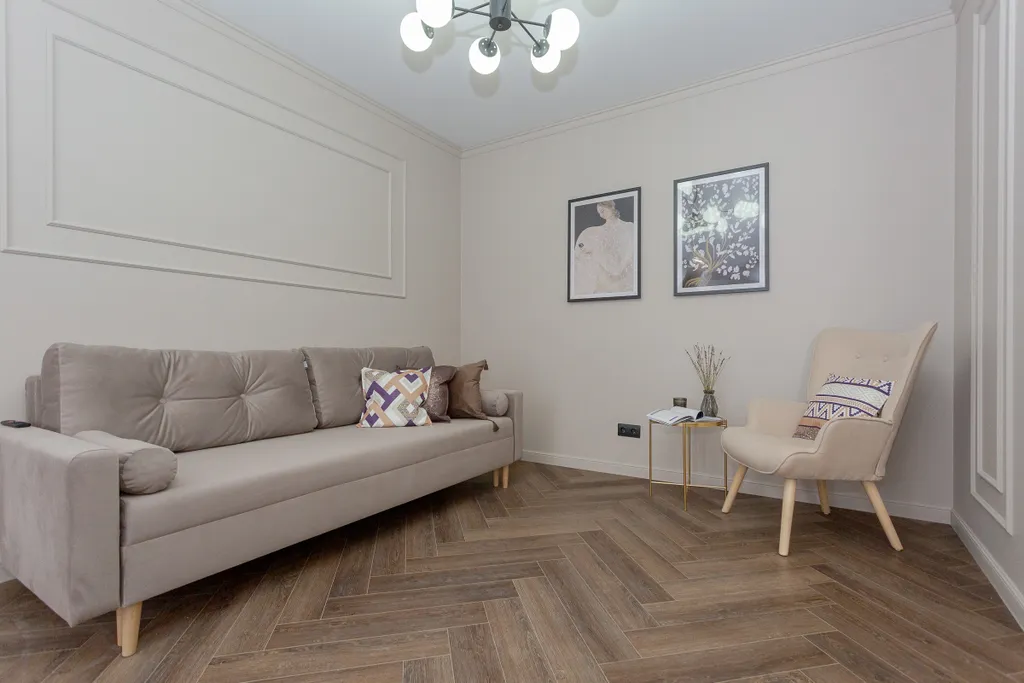 Комфорт-плюс с колонкой Алисой в академгородке