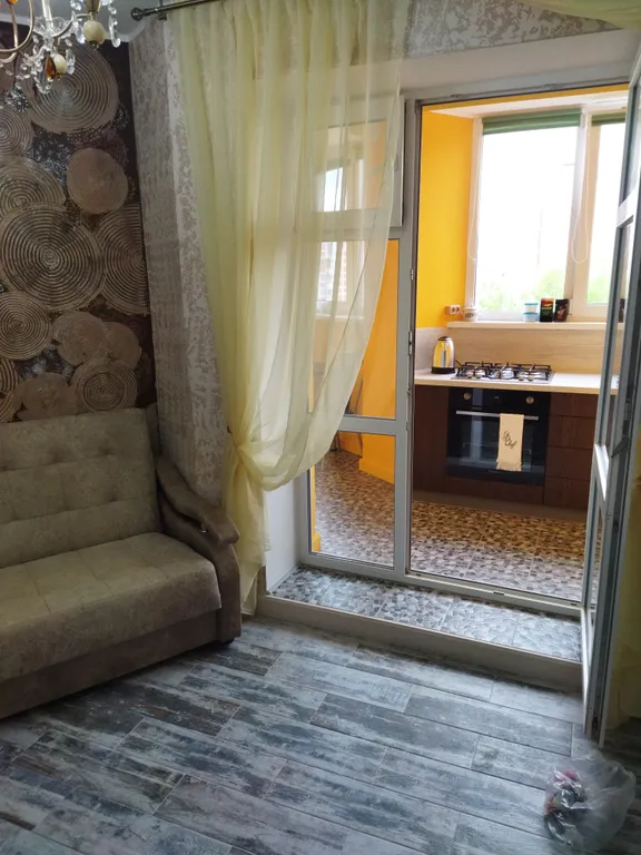 Новая 1-комнатная квартира с отличным ремонтом и двумя спальнями