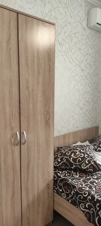 Семейный двухкомнатный номер с изолированными комнатами и с балконом