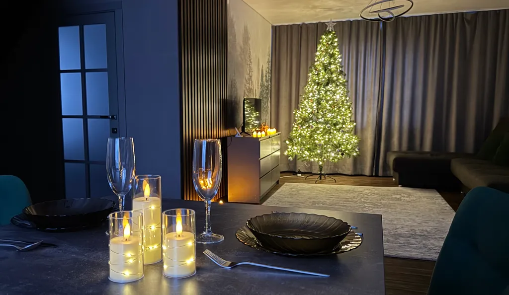 Благоустроенный просторный коттедж с видом на горы для большой компани