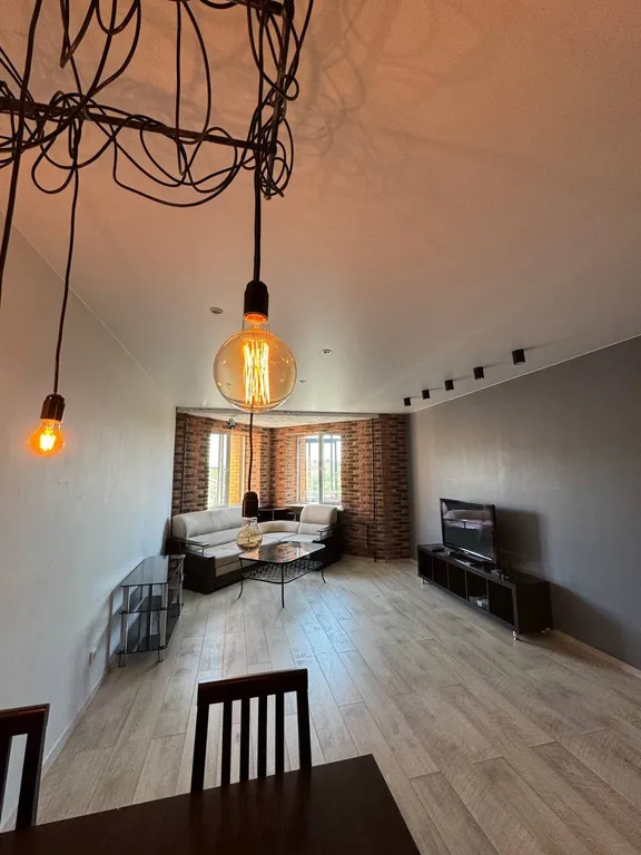 Квартира в центре академгородка рядом с НГУ и Мешалкина