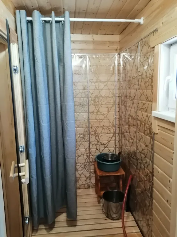 Уютные домики на берегу озера с баней на дровах