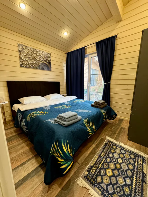 Семейный коттедж с эко-тропой до Игоры (синий Balance)