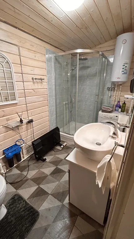 Коттедж Уютный домик на берегу реки — Тверь