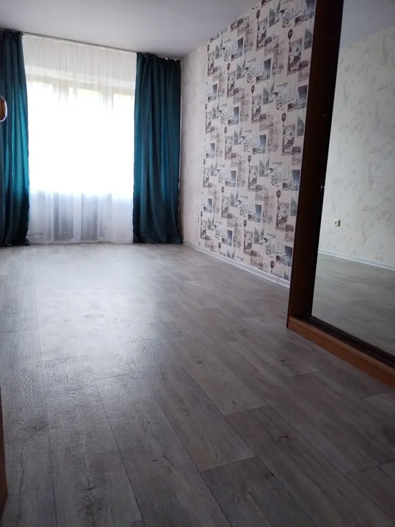 Квартира с большой лоджией и видом на лес