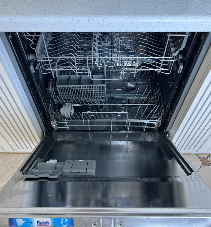 1 к.кв. пляж 10 мин Парк Победы Херсонес не берем плату за уборку