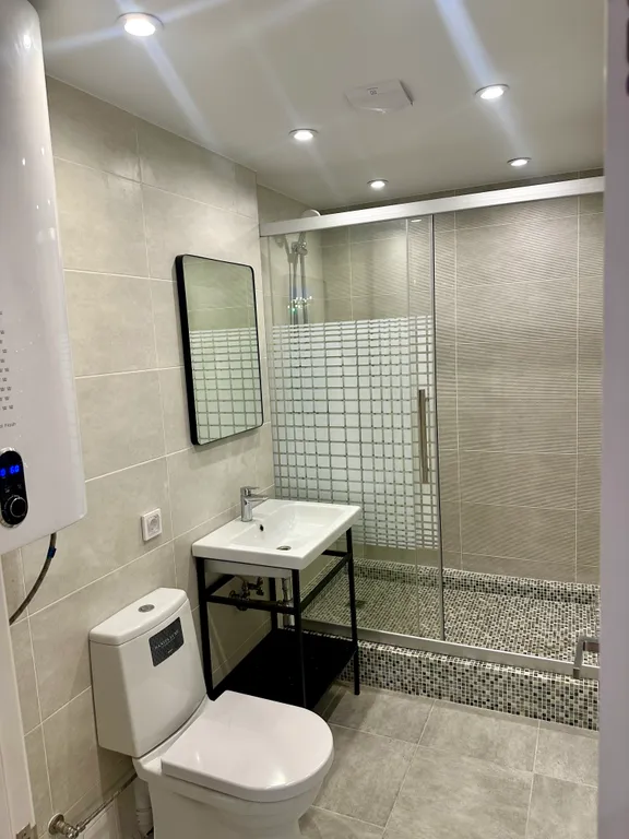 Домик на берегу моря