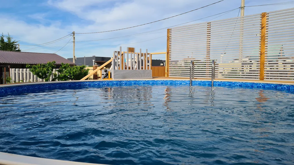 Квартира 1-комнатная Квартира — Кучугуры