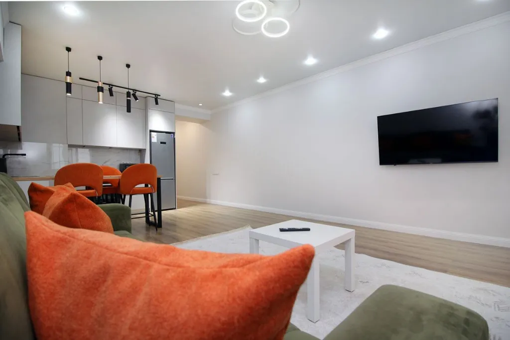 Квартира Просторная квартира на Арбате — Алматы