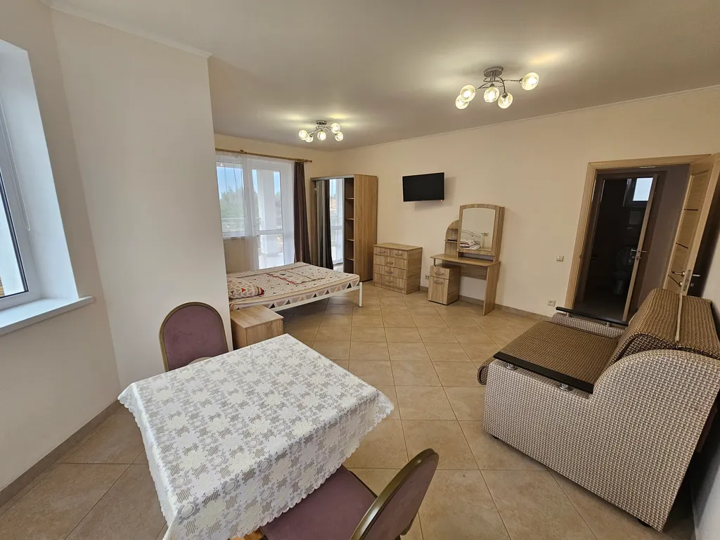 Коттедж Дом в 5 минутах от моря — Новоотрадное