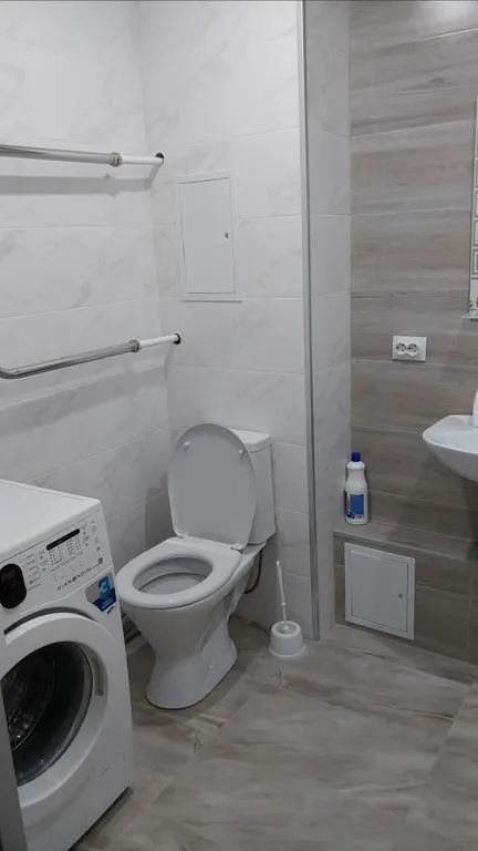 Евротрёшка в районе лётного училища