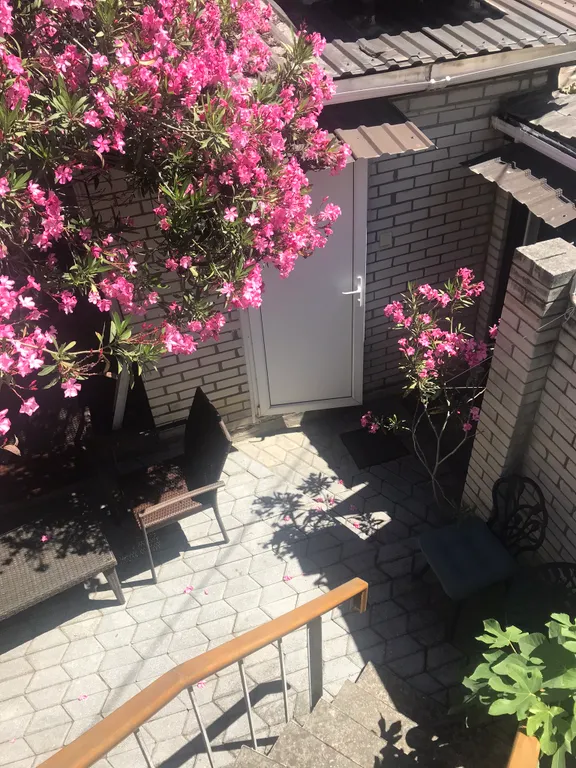 Домик у моря