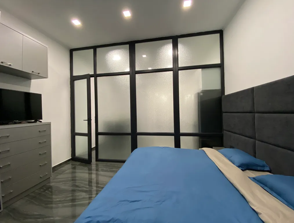 Красивая двухкомнатная квартира в центре города