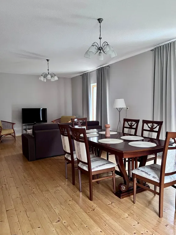 Просторная квартира в особняке гнездо