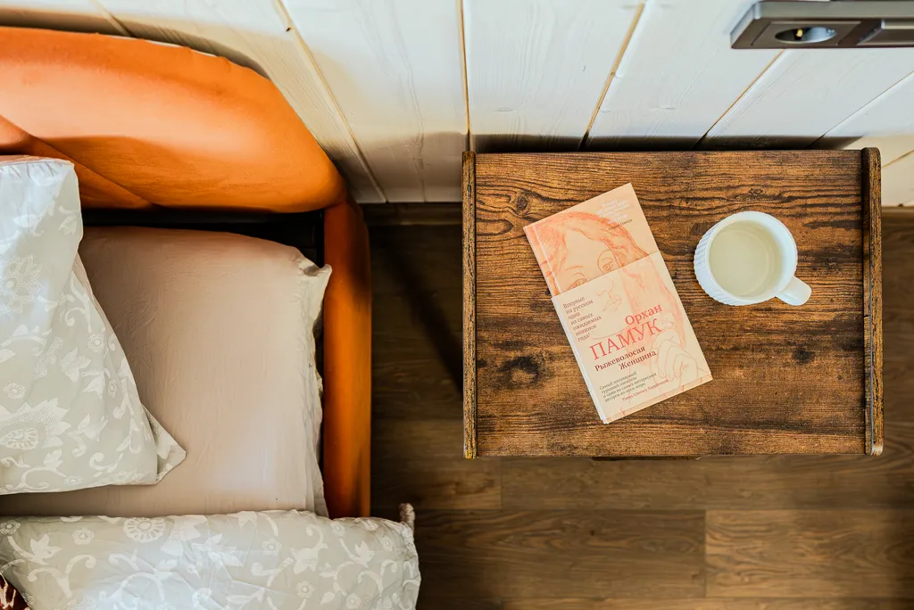 Новый дом с большим столом, кинотеатром, баней