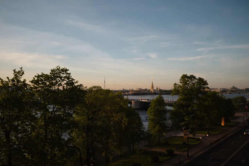 Апартаменты с видом на неву, террасой и бильярдом