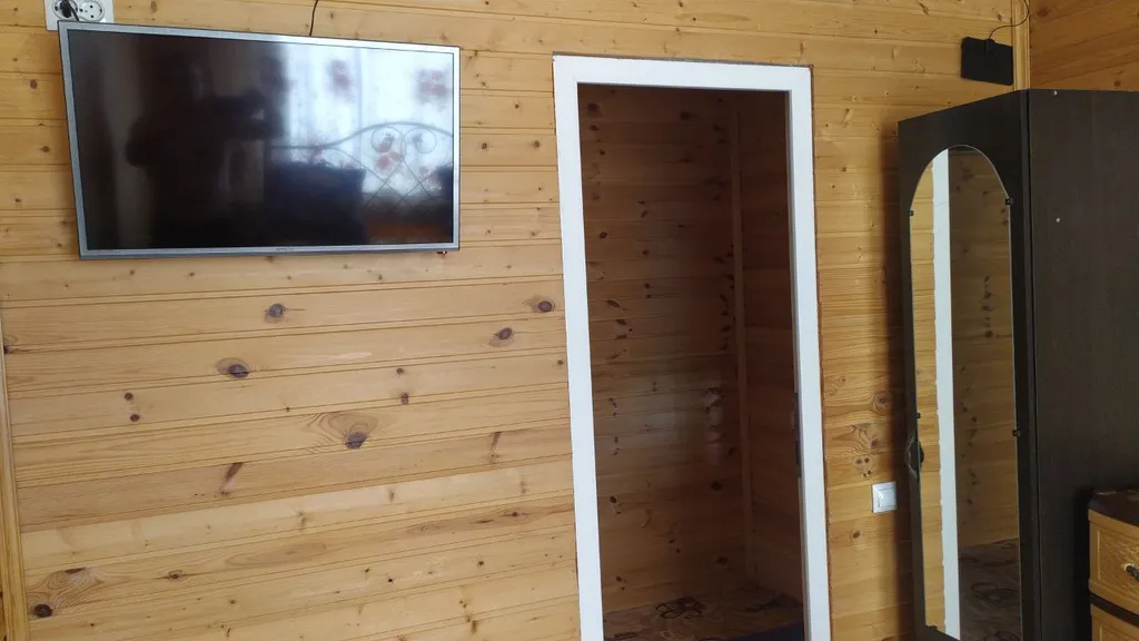 Уютный двух комнатный номер для четырёх гостей