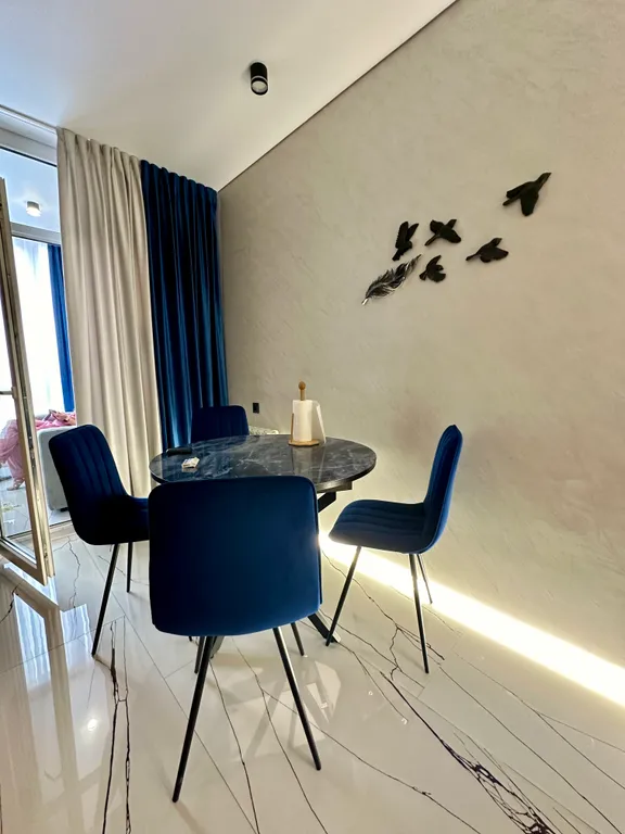 Апартаменты рядом со сквером