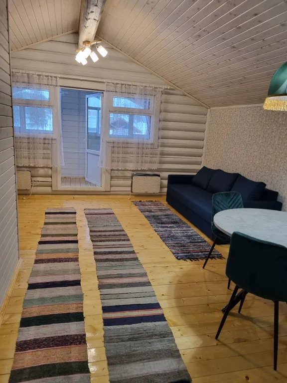 Дом с уличным чаном