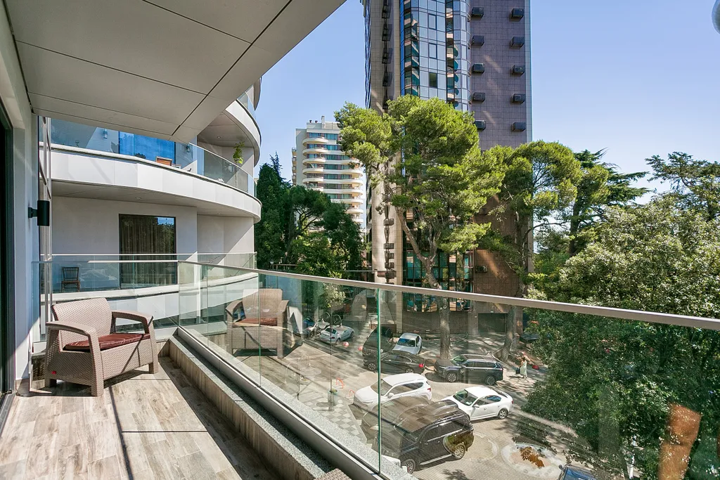 Трёхкомнатная квартира в приморском парке