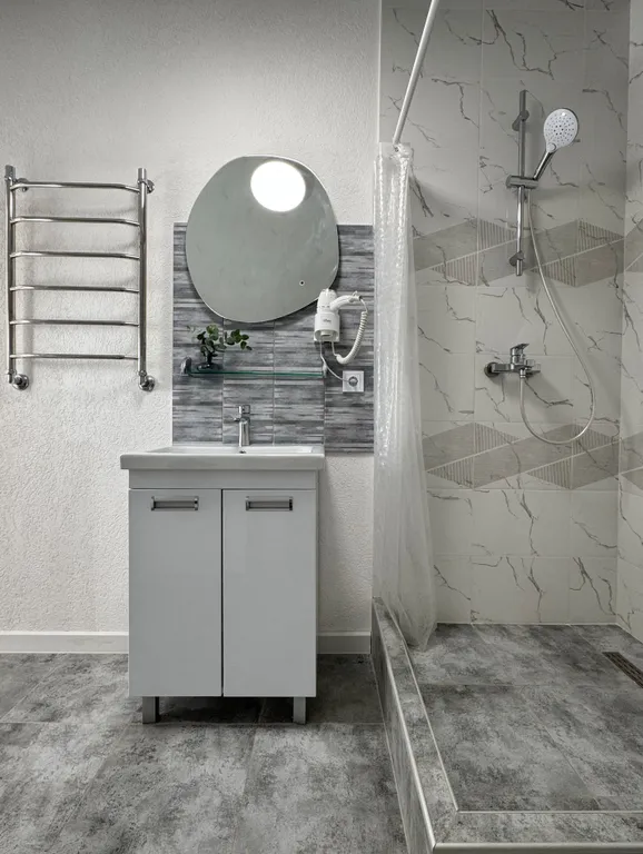 Новый дом с подогреваемым бассейном