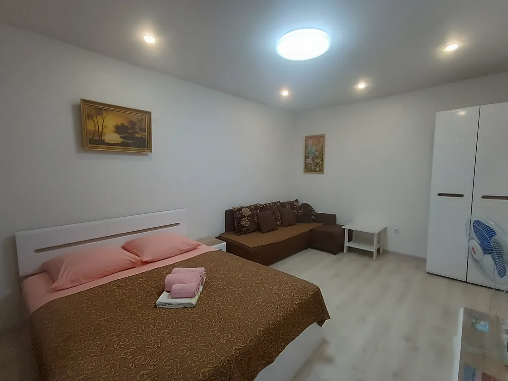 Квартира с новым ремонтом в центре города