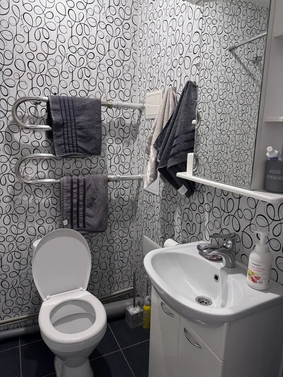 Тёплая уютная светлая студия с красивой локацией