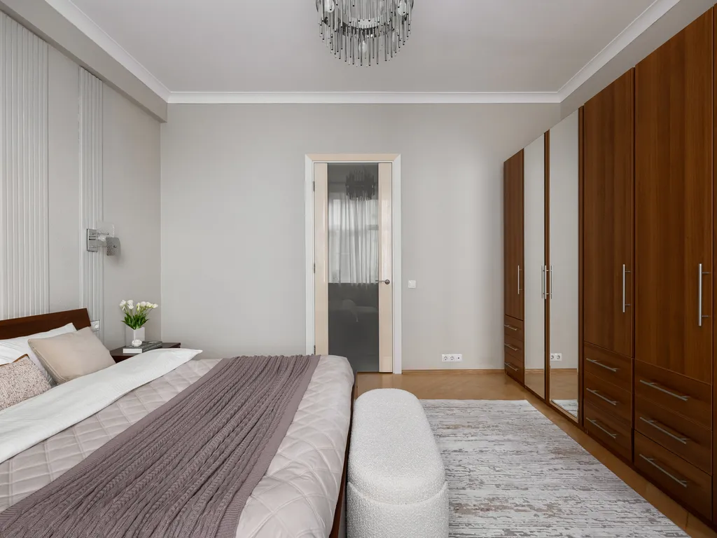 Квартира Видовая трехкомнатная квартира с эркерным балконом — Москва