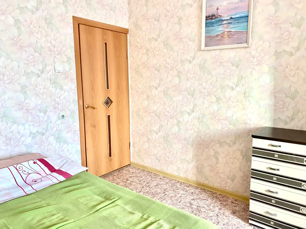 Квартира в центре города в тихом дворике с видом из окон на парк