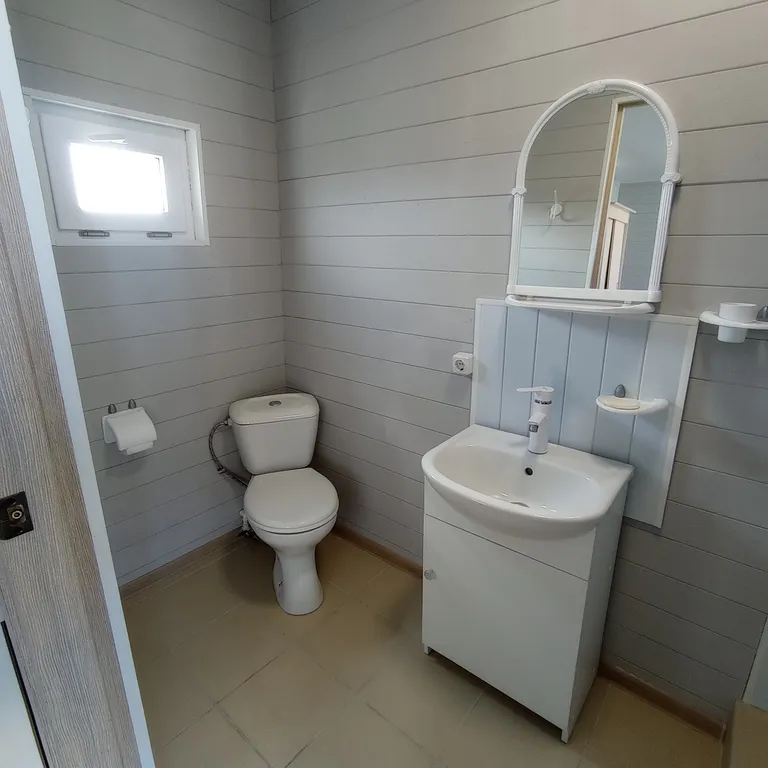 Коттедж Комфортный гостевой домик для тихого спокойного отдыха у моря — Кучугуры