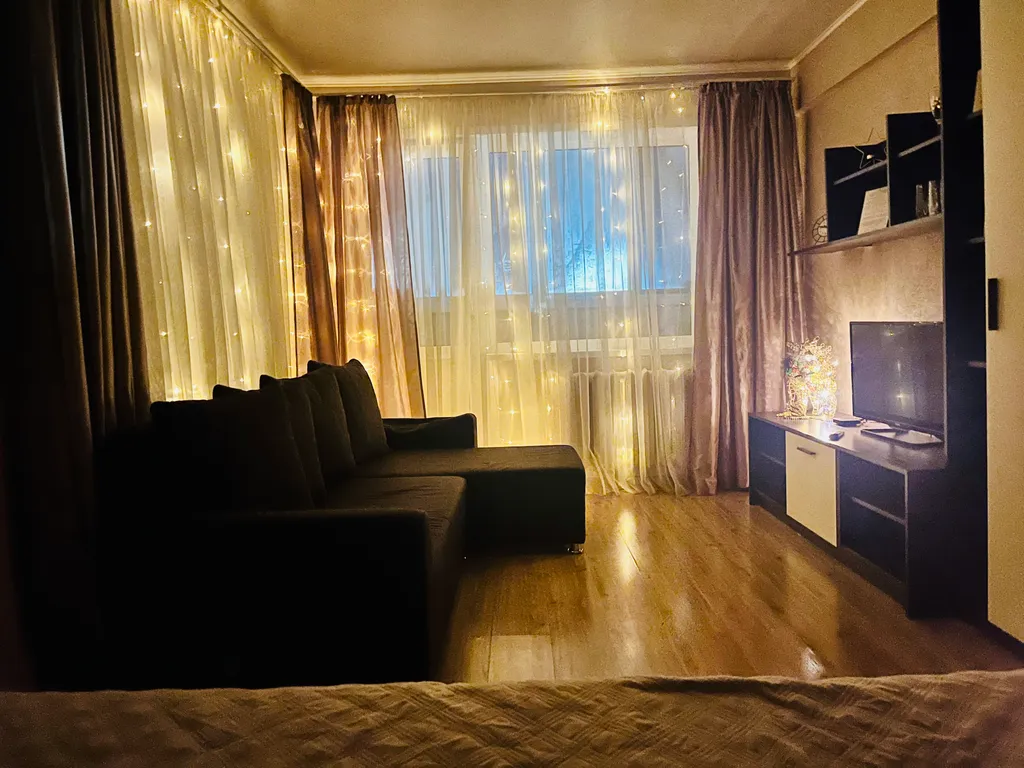 Уютная квартира с зеркалами — аренда посуточно в Тула